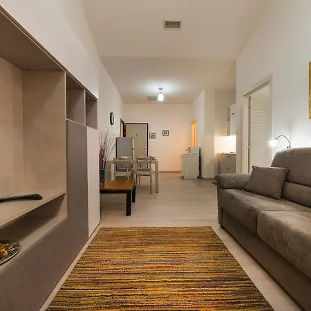 Dimora Cangrande 2 With 4 Sleeps Appartamento *