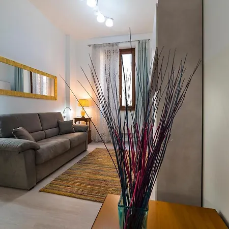 Dimora Cangrande 2 With 4 Sleeps Appartamento *